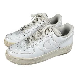 Nike Air Force 1 Retro Low Top White Sneaker Women's Size 6 Used Casual